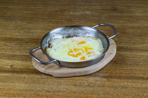 بيض مقلي مع شيدر